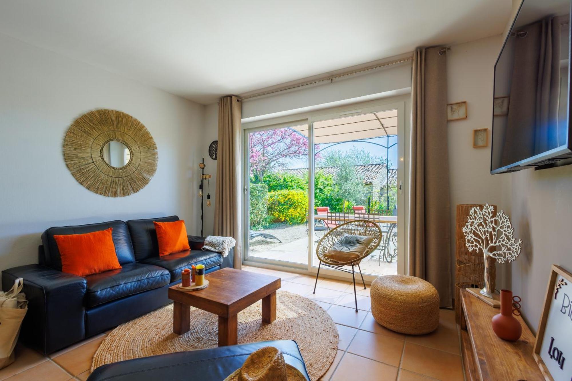 Holiday home Lou Karo - Piscine Partagee - Parking Prive *